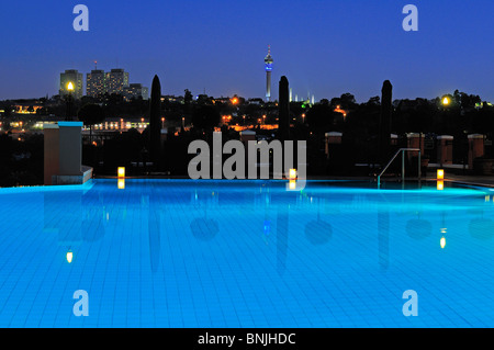 Piscina The Westcliff Hotel Gauteng Johannesburg Sudafrica hotel resort all'aperto all'aperto Piscina con acqua i viaggi di vacanza Foto Stock