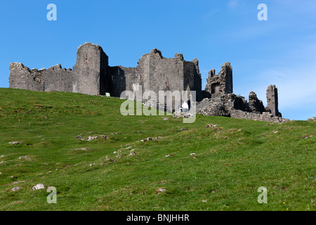 Carreg Cennen Castle vicino a Llandeilo Parco Nazionale di Brecon Beacons Carmarthenshire West Wales UK Foto Stock