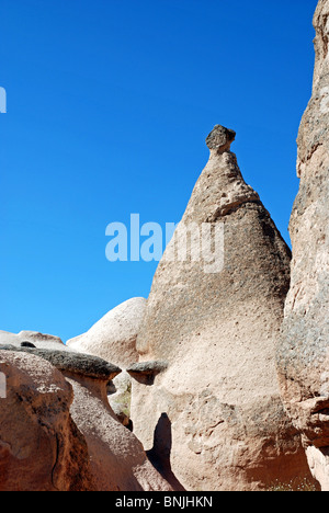 Anatolia Cappadocia Devrent valley cliff scenario geografia di Göreme parco nazionale di Göreme Cappadocia scenario turismo Turchia Foto Stock