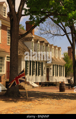 Periodo case e negozi nella zona storica, Colonial Williamsburg, Virginia, Stati Uniti d'America Foto Stock