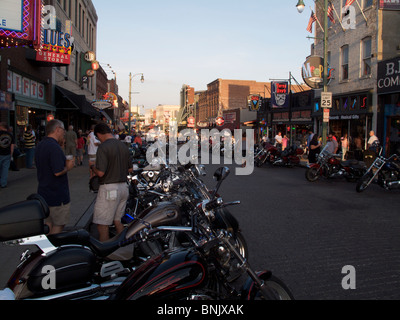 Bike notte su Beale Street. Memphis, Tennessee Foto Stock