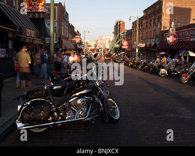 Bike notte su Beale Street. Memphis, Tennessee Foto Stock