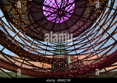 Entrata anteriore Plaza del California Science Center di Los Angeles. Foto Stock