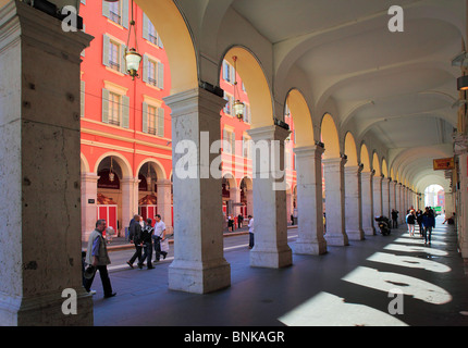 Scena di strada nel centro di Nizza sulla Costa Azzurra (Cote d'Azur) Foto Stock