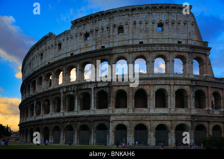 The Colosseum, or Roman Coliseum, in Rome, Italy Foto Stock