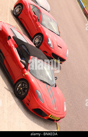 Scuderia Ferrari red racing sport auto automobili a Thruxton motore circuito racing Foto Stock