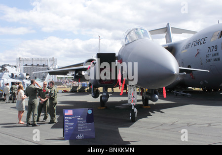 F15E Strike Eagle sul display Airshow di Farnborough 2010 Foto Stock