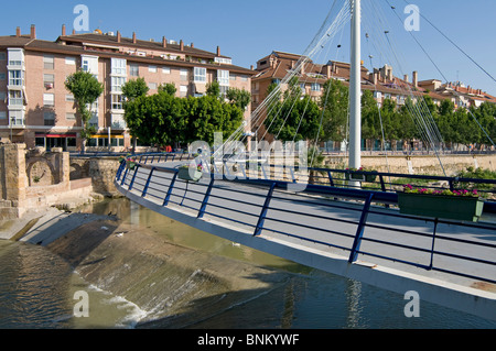 Il nuovo ponte sul fiume Segura nella città di Murcia, Murcia, sud orientale della Spagna Foto Stock