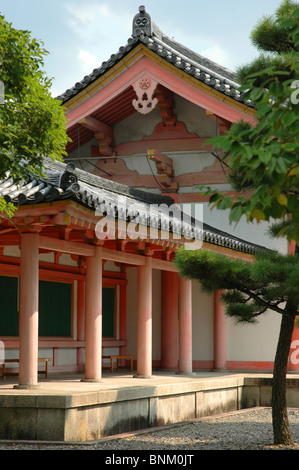 Edificio a motivi di Tempio Sanjusangendo, Kyoto, Giappone Foto Stock