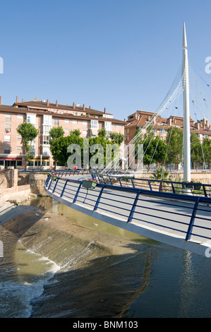 Il nuovo ponte sul fiume Segura nella città di Murcia, Murcia, sud orientale della Spagna Foto Stock