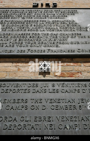 Venezia. L'Italia. Il memoriale dell'olocausto nel Ghetto ebraico. Foto Stock