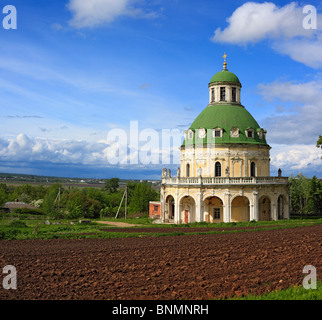 Russia Russia europea Europa Est Europa architettura building blu cielo estate l'estate tempo Chiesa Podmoklovo religiosa Mosca Foto Stock