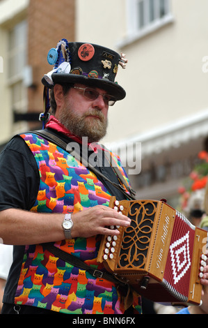 Morris Dance musicista a Warwick Folk Festival Foto Stock