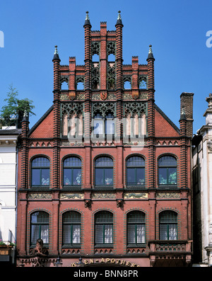 Germania Minden Renania settentrionale-Vestfalia Lion farmacia market place edificio residenziale neo-gotico del mattone architettura gotica Foto Stock