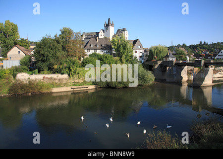 Germania Diez fiume Lahn Lahn Valley Aar riserva naturale di Nassau Westerwald Taunus Renania-palatinato paesaggio Lahn città ponte Foto Stock