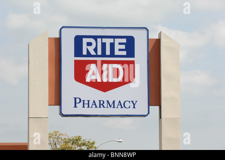 Aiuto di rito farmacia in arancione, CA Foto Stock