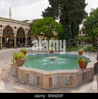 Damasco Siria al Azem palazzo cortile e fontana Foto Stock