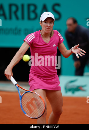 Justin Henin del Belgio in azione all'aperto francese 2010 ,Roland Garros, Parigi, Francia Foto Stock