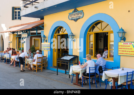 Tradizionale Taverna Greca vicino Elli Beach a Rodi, Rodi, Grecia Foto Stock