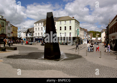 Irlanda, Waterford, John Roberts Piazza Fontana obelisco Foto Stock