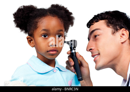 Adorabile bambina ad una visita medica Foto Stock