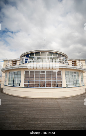 Worthing Pier stile art deco, West Sussex, in Inghilterra Foto Stock