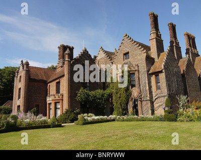 Chenies Manor House e giardino, Chenies, Buckinghamshire, UK Foto Stock