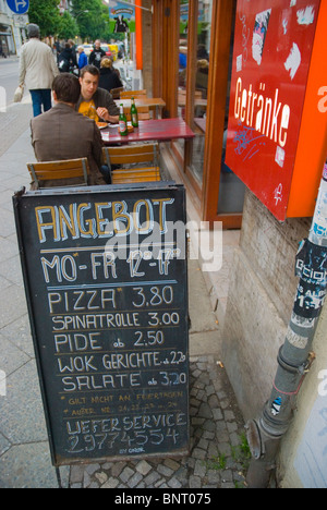 Snack bar esterno Friedrichshain Berlino est Germania Eurore Foto Stock