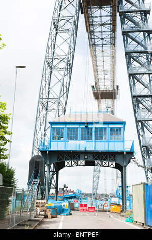 Stephenson Street approccio a Newport Transporter Bridge Foto Stock