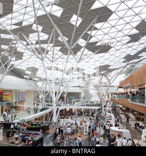 Atrio centrale - Westfield Shopping Centre - Shepherd's Bush - Londra Foto Stock