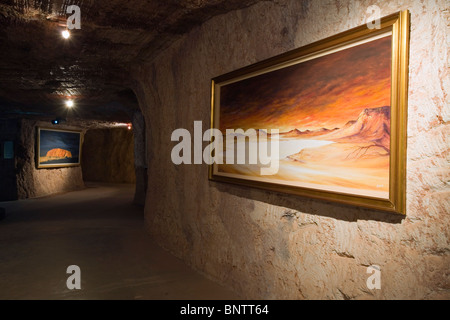 Outback artwork in metropolitana Umoona Opal miniera e Museo. Coober Pedy, South Australia, Australia. Foto Stock
