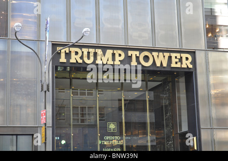 Trump Tower New York Fifth Avenue 58-storia utilizzo misto grattacielo situato a 725 Fifth Avenue Foto Stock