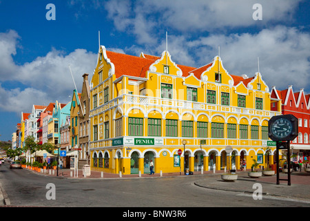 Architettura coloniale olandese in Willemstad, Curacao, Antille olandesi. Foto Stock