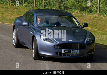 2010 Aston Martin Rapide supercar al 2010 Goodwood Festival of Speed, Sussex, Inghilterra, Regno Unito. Foto Stock