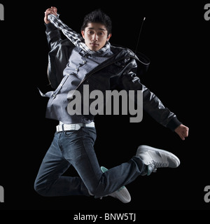 Hip hop dancer il salto in aria Foto Stock