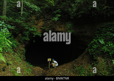 Ingresso abbandonata miniera di carbone a Barthell Coal Mining Camp, Kentucky Foto Stock