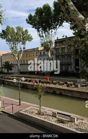 Canal de la Robine nel centro di Narbonne Sud della Francia Foto Stock