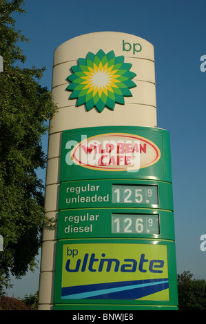 BP segno, Watford Gap servizi sulla autostrada M1, Northamptonshire, England, Regno Unito Foto Stock