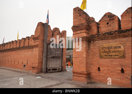 Tha Phae Gate, Chiang Mai e Chiang Mai Provincia, Thailandia, Asia Foto Stock