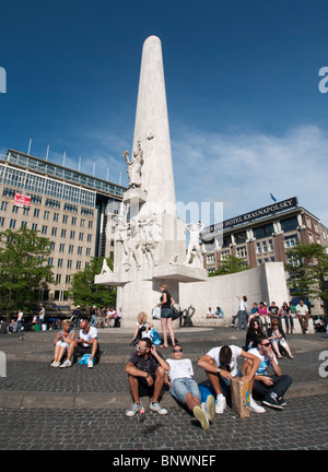 Vista di Piazza Dam in estate nel centro di Amsterdam , Paesi Bassi Foto Stock