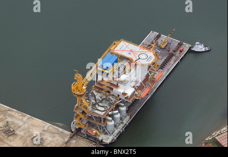 Vista aerea sopra olio offshore della costruzione della piattaforma di Golfo del Messico Foto Stock