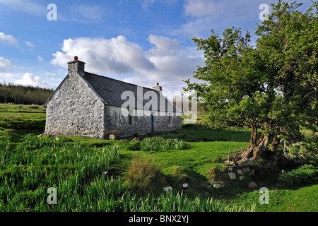 Abbandonato crofter's cottage sull'Isola di Skye, Ebridi Interne, Scotland, Regno Unito Foto Stock