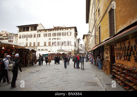 Occupato Market street a Firenze, Italia Foto Stock