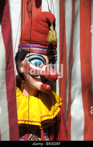 Signor Punch Puppet presso il Punch & Judy Festival presso la chiesa di St Paul in Covent Garden di Londra Foto Stock