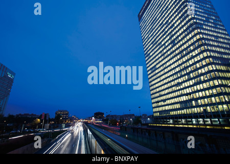 Città di notte Foto Stock