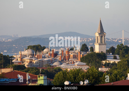 Tetti di Palazzo Topkapi ad Istanbul in Turchia Foto Stock
