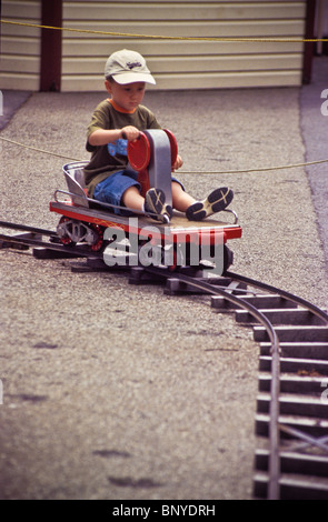 Strasburgo RR viaggiare attraverso country farm land paesaggi Foto Stock