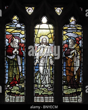 Una vetrata di Heaton, Butler & Bayne, raffigurante la Trasfigurazione, Chiesa di tutti i Santi, Ladbroke, Warwickshire Foto Stock