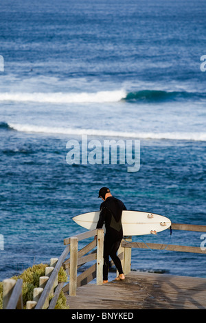 Surfer Surfer punto, conosciuto localmente come Margaret's. Fiume Margaret, Australia occidentale, Australia. Foto Stock