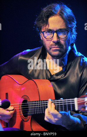 Al di Meola, al, al di meola, concerto, di meola, editoriale, intrattenitore, sinfonia mondiale, chitarra, chitarrista, jazz, fusion, foto Kazimierz Jurewicz Foto Stock